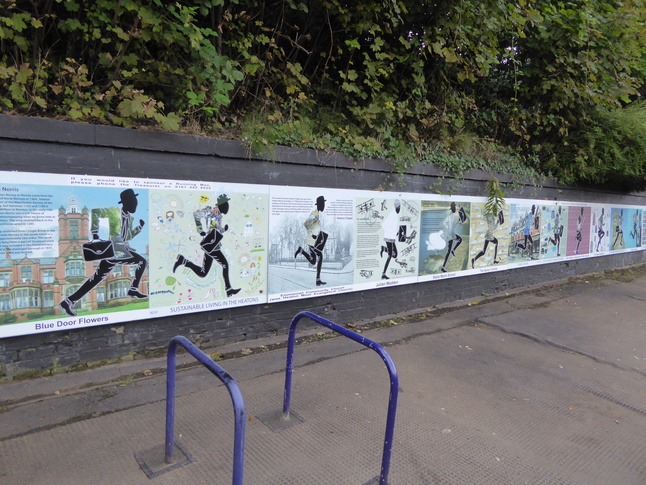 Heaton Chapel mural on platform 2
