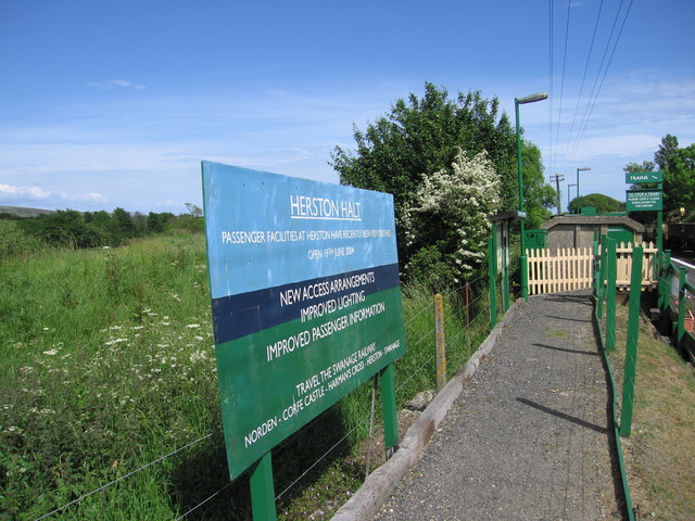 Herston Halt, boasting about its facilities.
