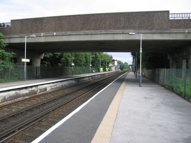 Hightown platforms looking south