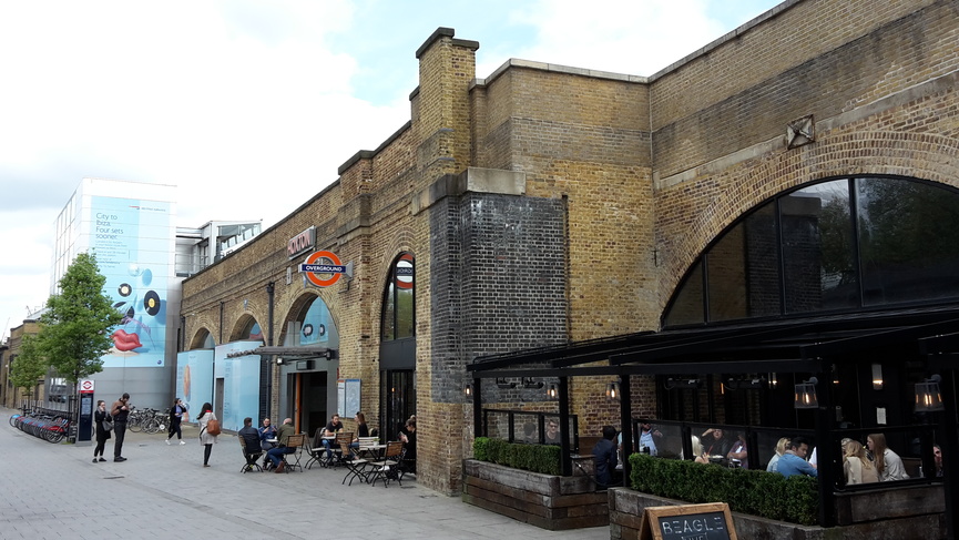Hoxton front, long view
