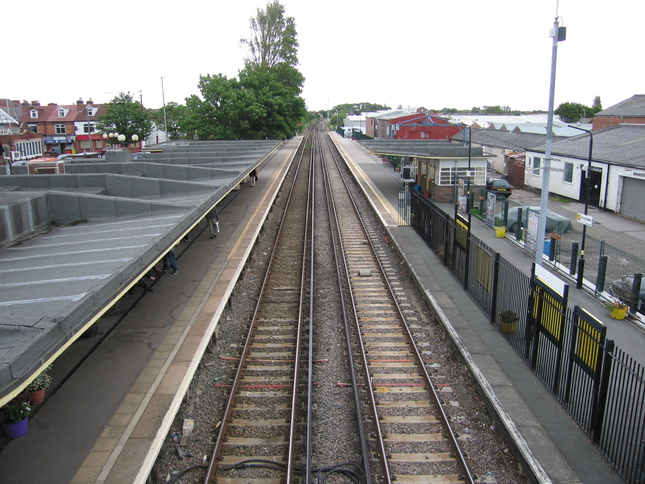 Hoylake looking north from
footbridge