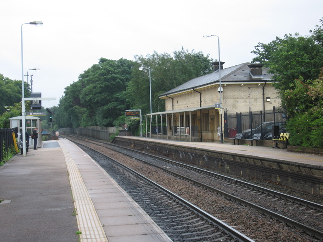Huyton platforms looking east