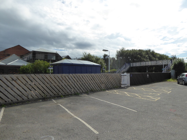 Hyde North platform 1 entrance