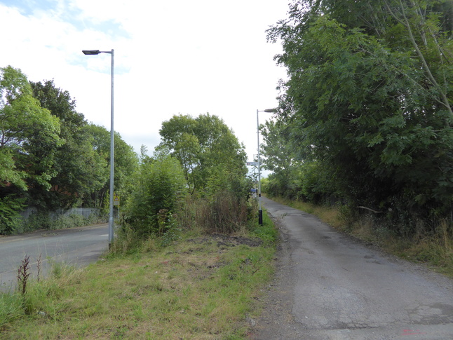Hyde North approach road