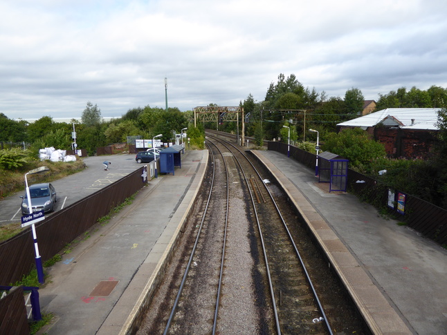 Hyde North looking north from footbridge