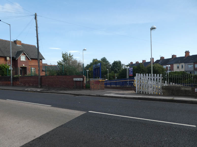 The entrance to platform 1, for eastbound services towards Worksop, Retford, and Lincoln