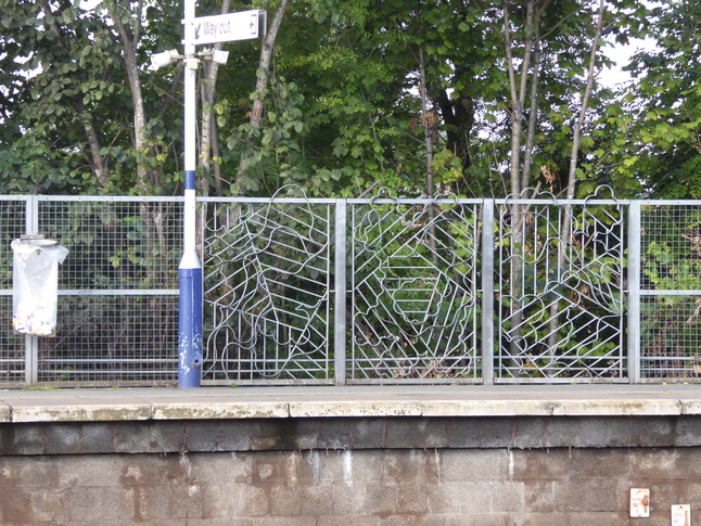 Levenshulme fencing patterns