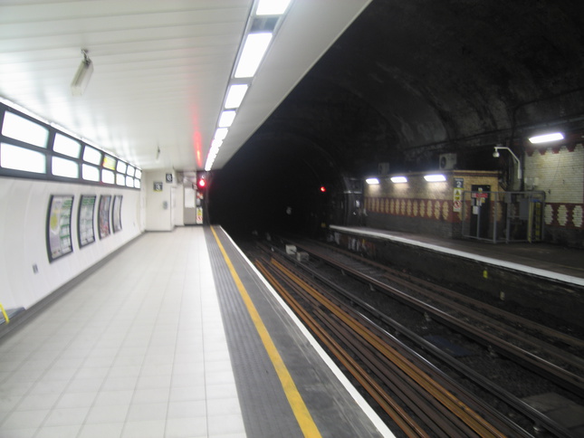 Liverpool James Street
platform 3 looking west