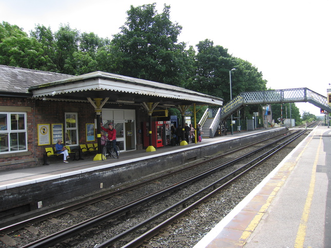 Maghull platform 1