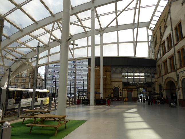 Manchester Victoria concourse south end