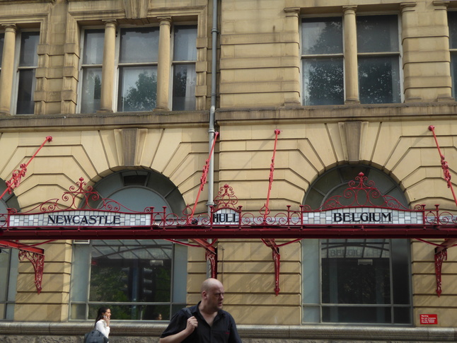 Manchester Victoria front destinations