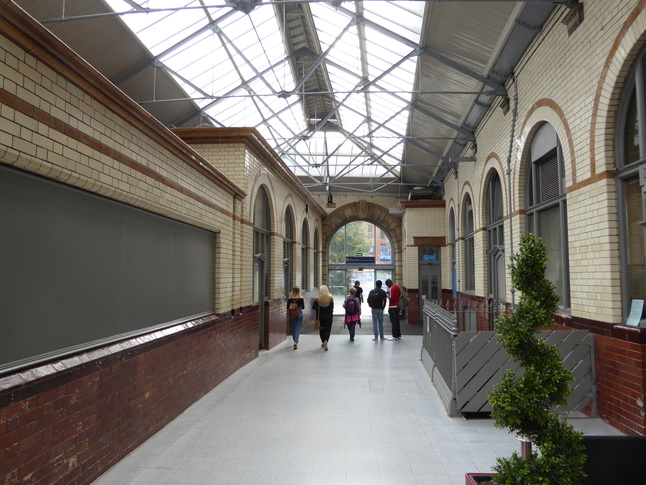 Manchester Victoria southern exit