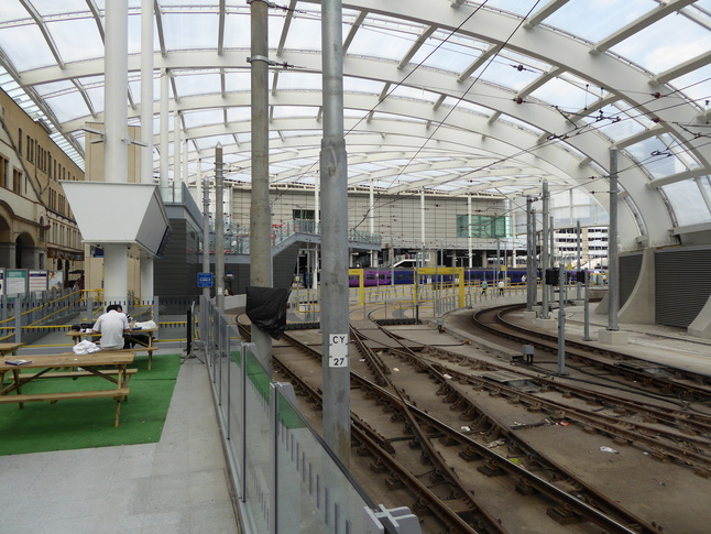 Manchester Victoria tram lines
