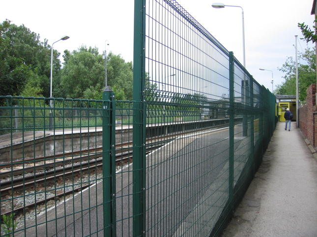 Manor Road approach