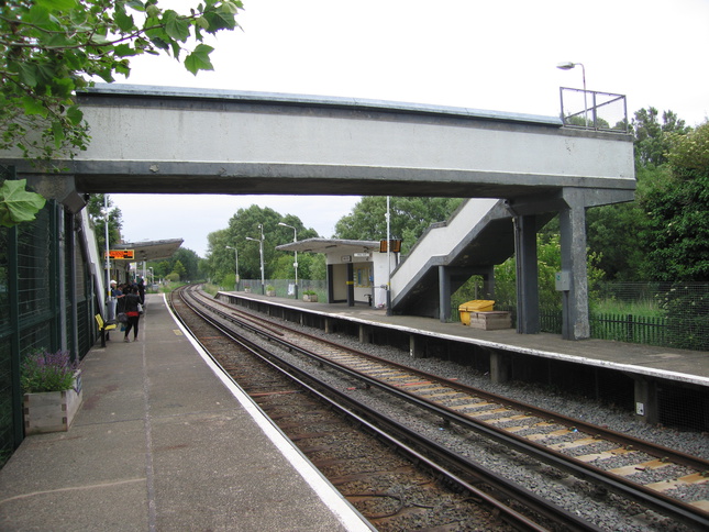 Manor Road footbridge