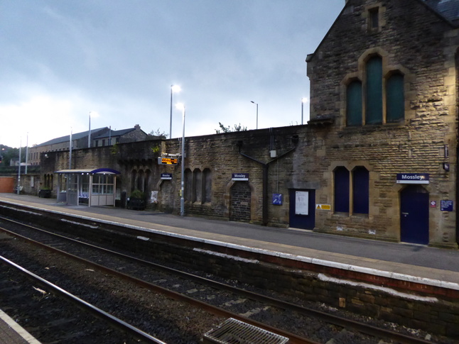 Mossley platform 1