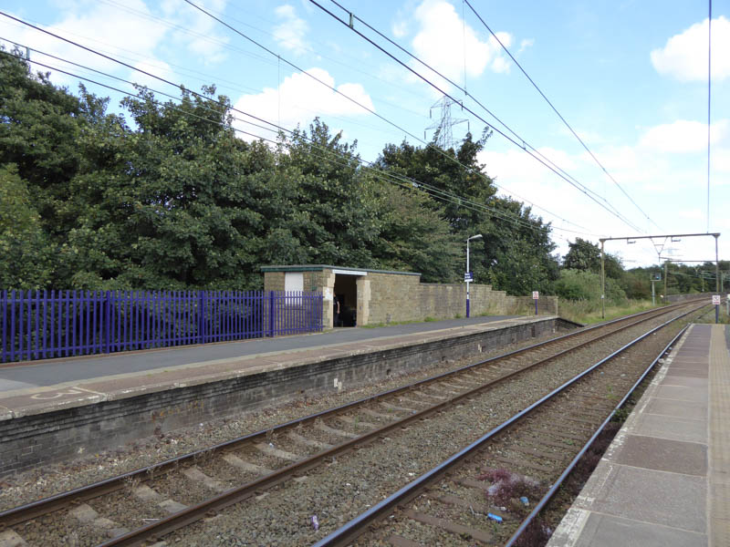 Platform 2 seen from platform 1 opposite