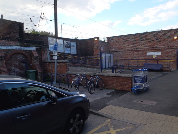 Northallerton platform 1
entrance