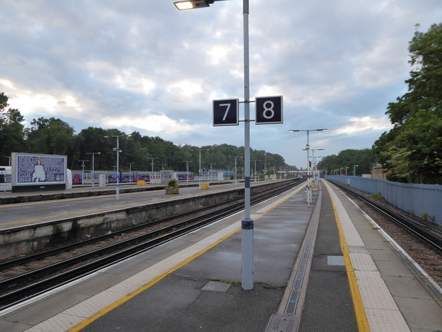Orpington platforms 7 and 8