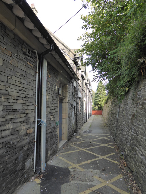 Oxenholme alley