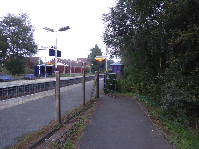 Pemberton platform 2 entrance