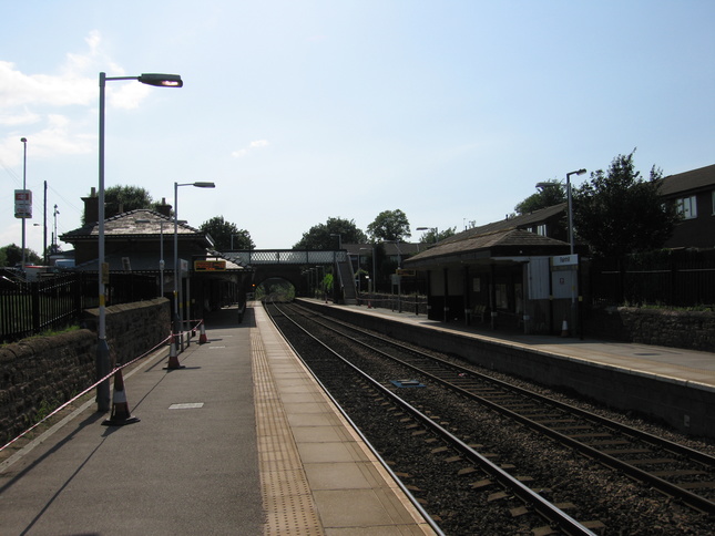 Rainhill platforms looking west