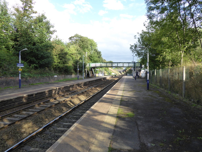 Reddish North looking east along platforms