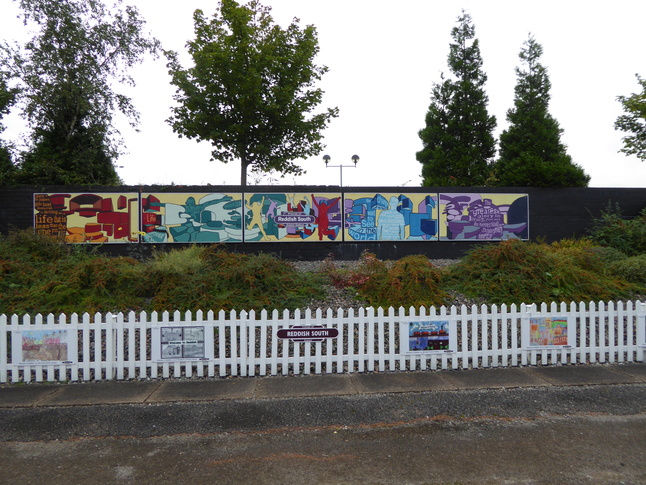 Reddish South mural
