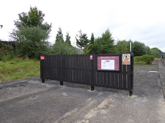 Reddish South platform end