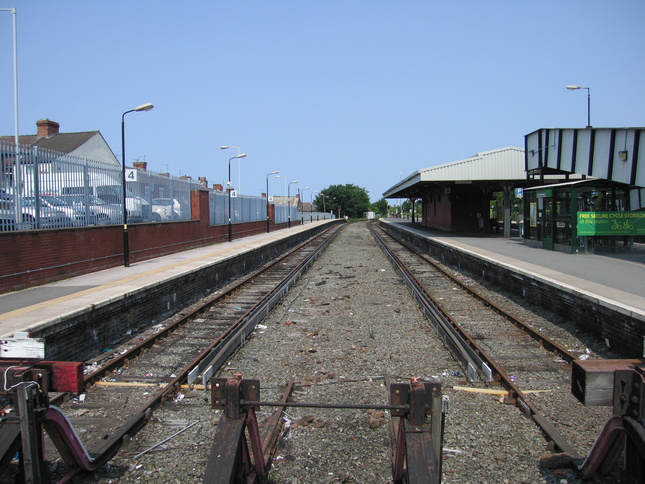Rock Ferry platforms 3 and 4
from buffers