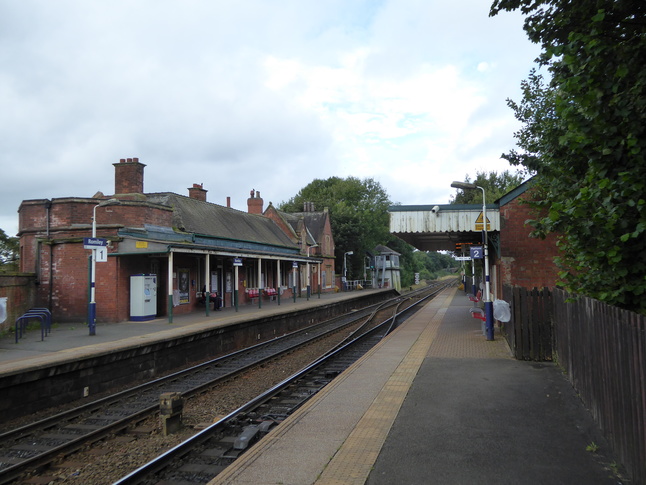 Romiley platforms looking west