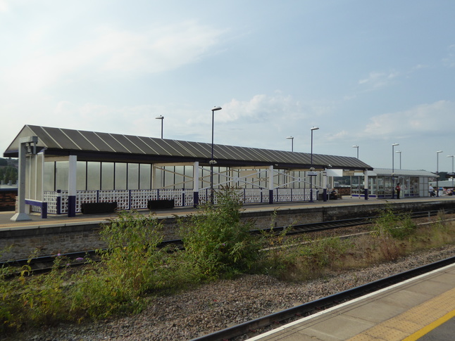 Stalybridge platform 3 seen from platform 4