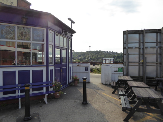Stalybridge platform 4 entrance