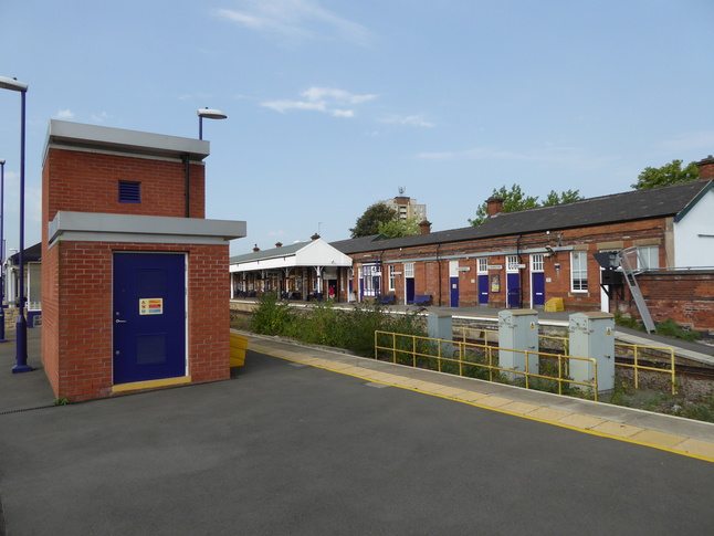 Stalybridge eastern ends