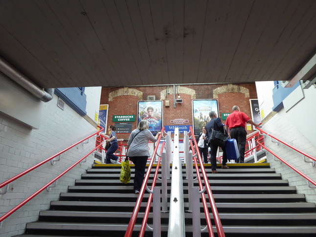 Stockport platforms 1 and 2 subway exit