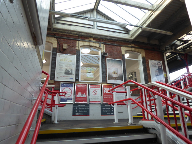 Stockport platforms 3 and 4 subway exit