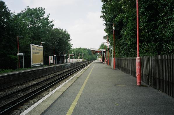 Thames Ditton Platform 1