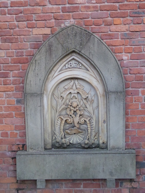 Urmston platform 2 fountain