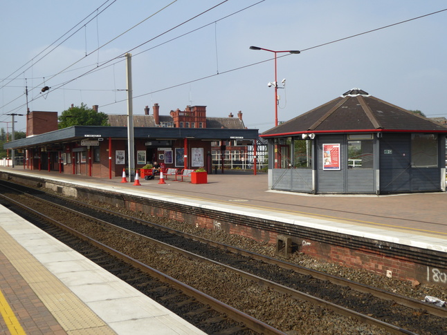 Wigan North Western platforms 123