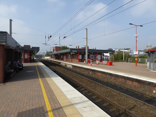 Wigan North Western platforms 4 and 5 looking west