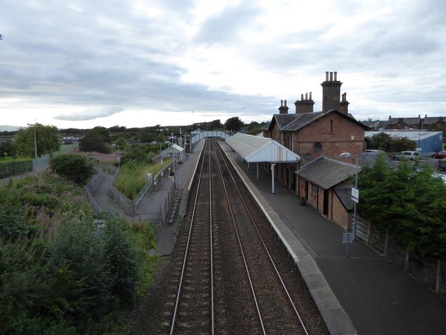 Annan looking west from bridge