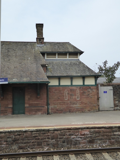 Askam platform 1 building end