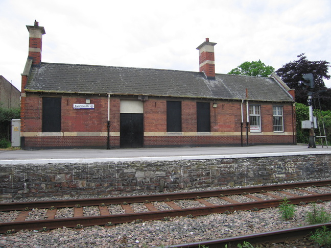 Avonmouth platform 1 building