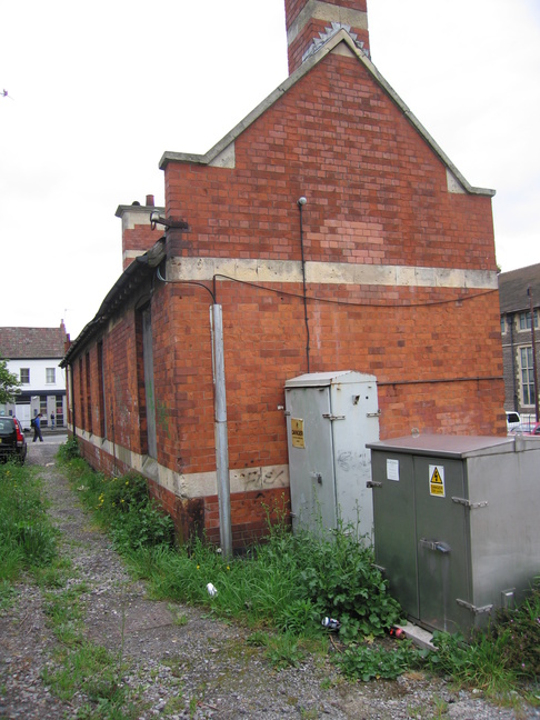 Avonmouth platform 1 building
south end