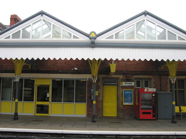 Birkdale platform 1 seen from
platform 2