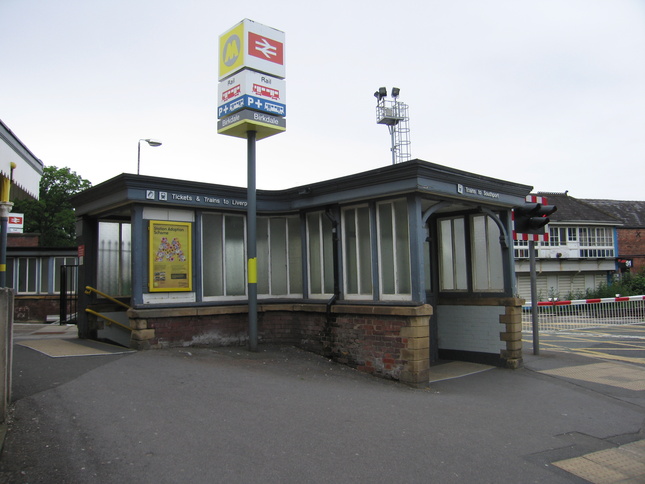 Birkdale platform 1 subway