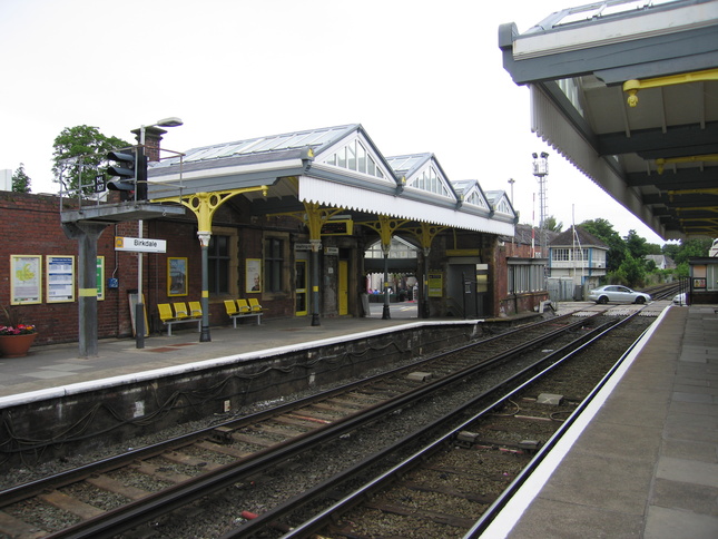 Birkdale platform 2 seen from
platform 1 opposite