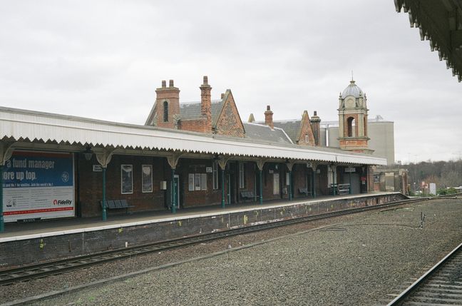 Bury St Edmunds platform 2