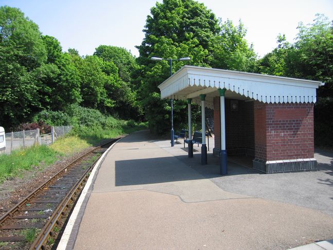 Calstock platform and shelter