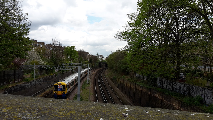 Canonbury looking east from
bridge